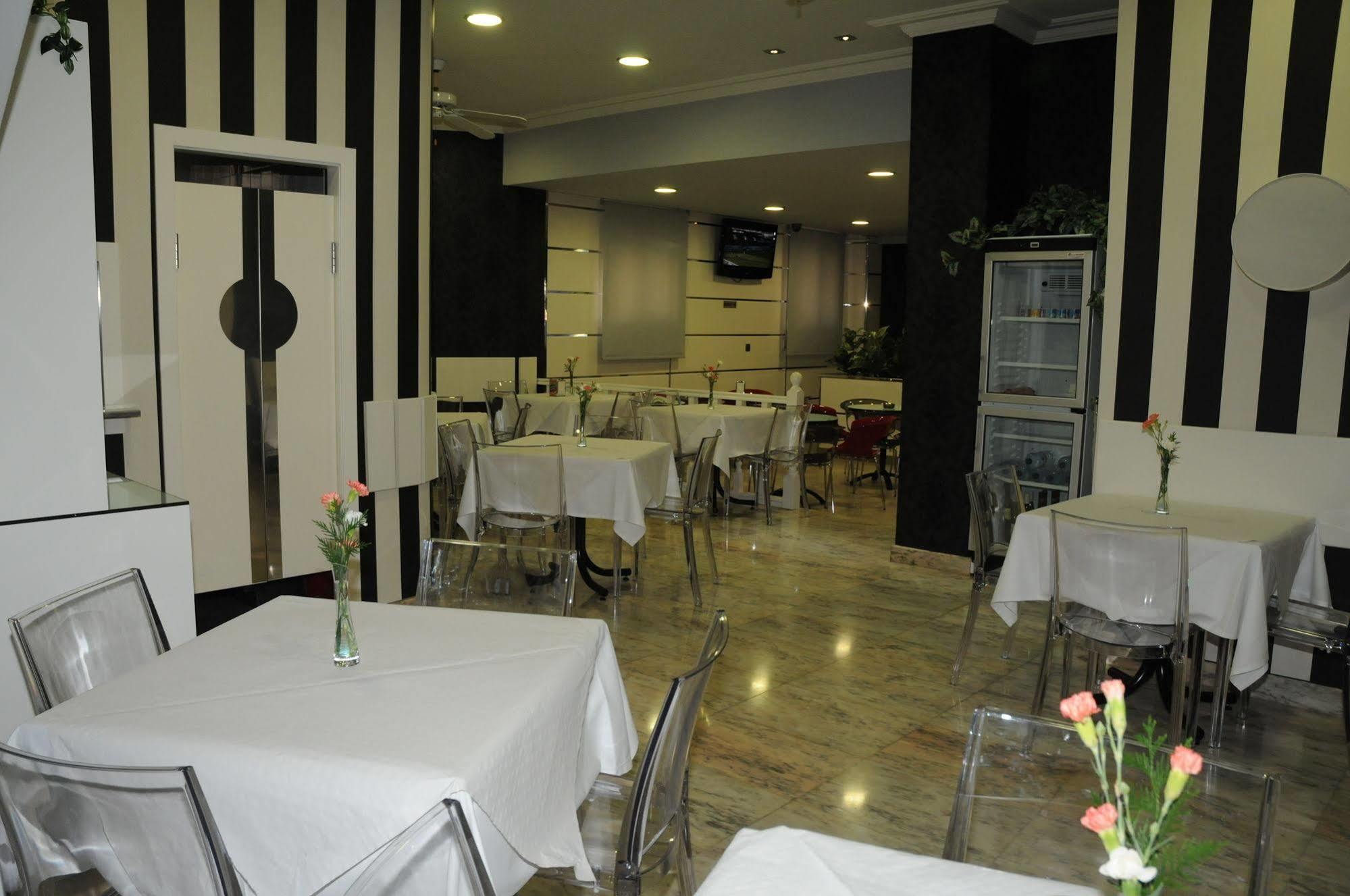 Hotel Canaima Vigo Exterior photo