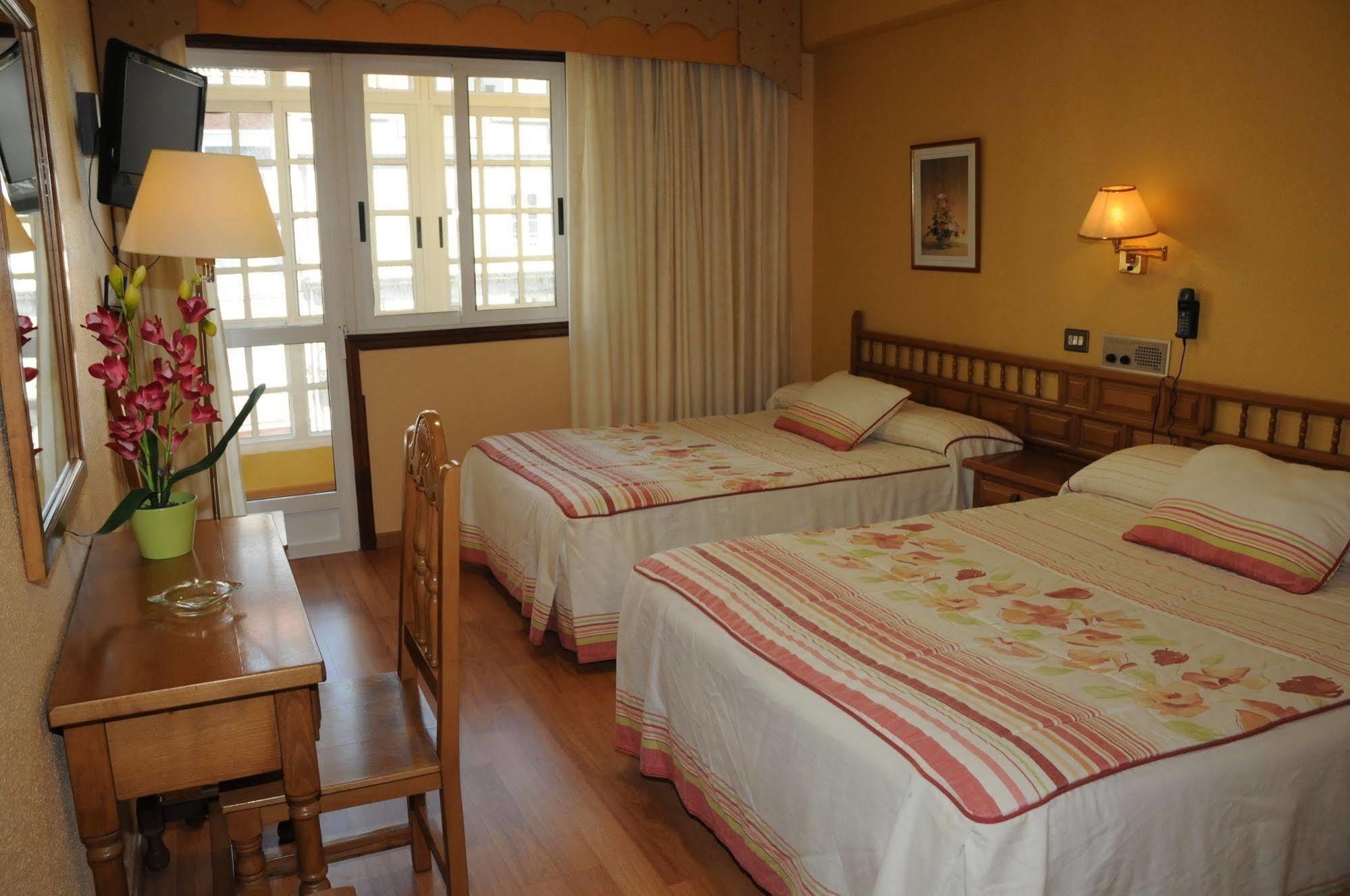 Hotel Canaima Vigo Exterior photo
