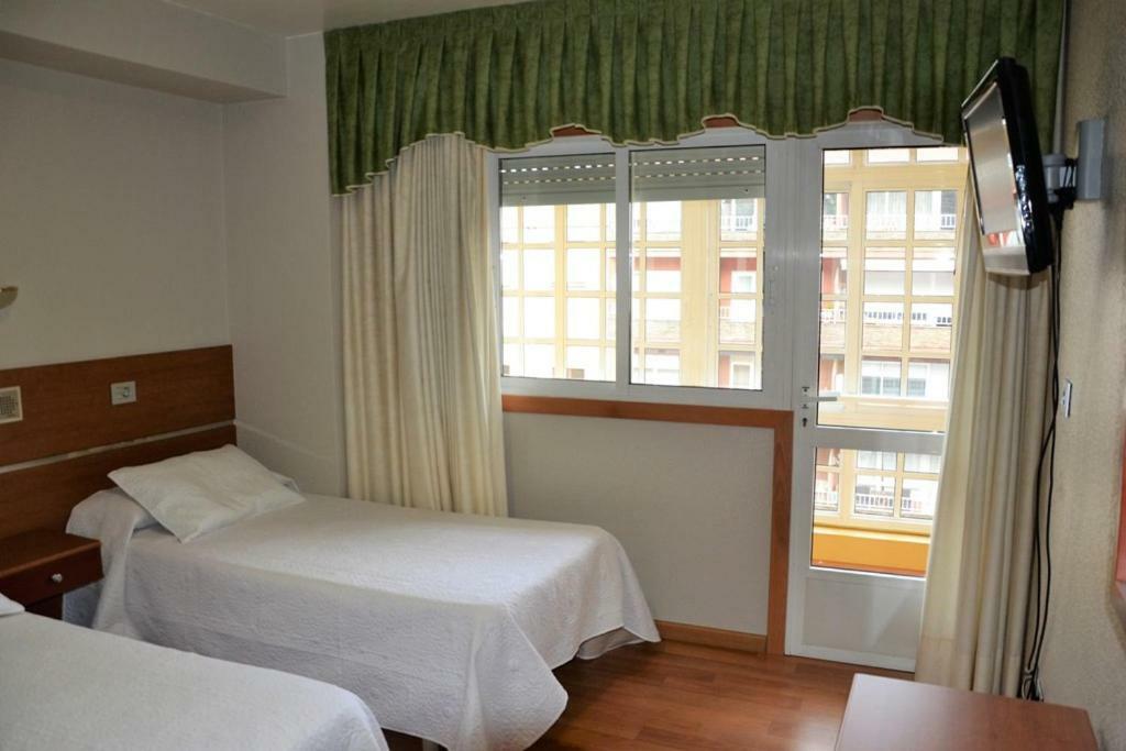 Hotel Canaima Vigo Exterior photo